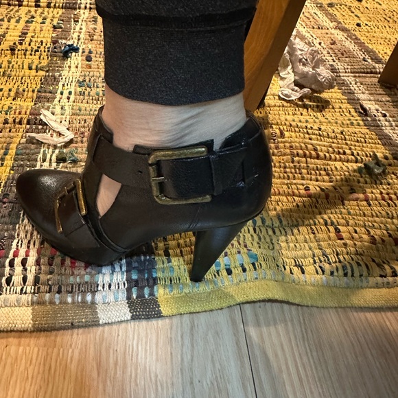 Nine West Black Heeled Boots with Gold Buckles - Picture 2 of 5